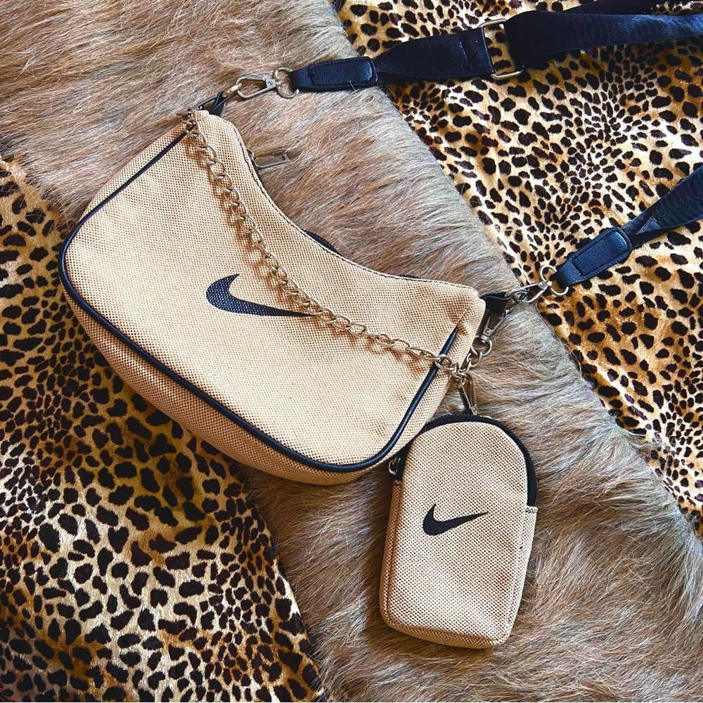 NIKE Upcycled Canvas Crossbody Purse & Coin Pouch ⋆ PRE-LOVED ⋆
